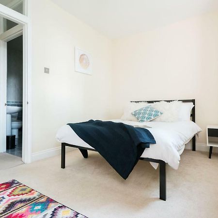 The Lapis Lounge - Large 3Bdr House At River Avon Bath Exterior photo